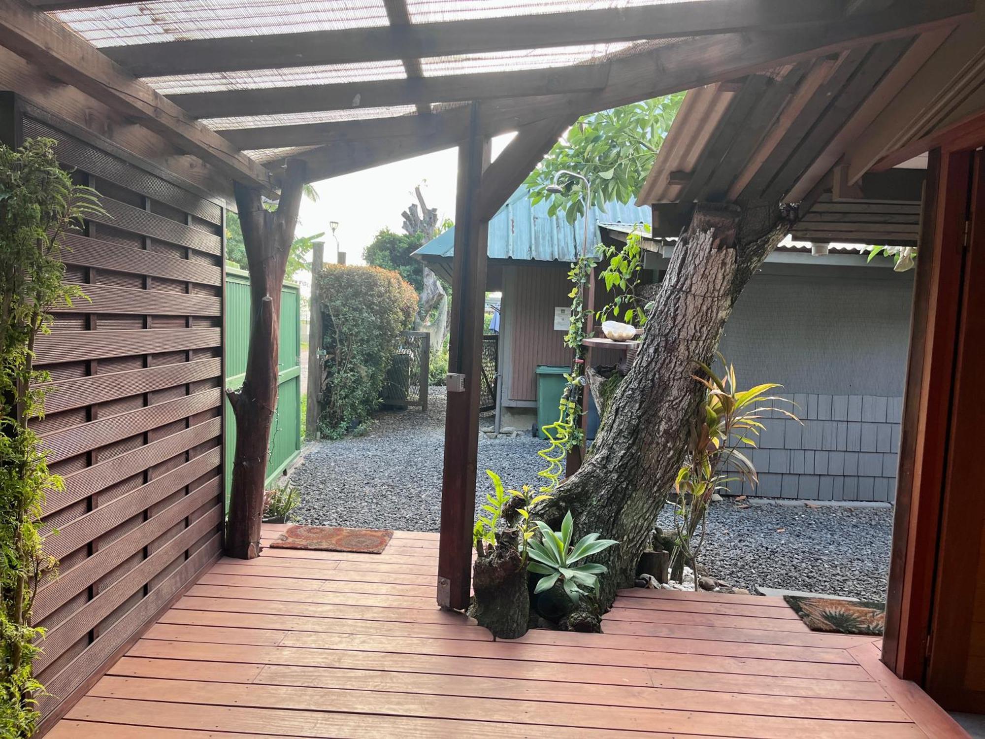 Haapiti Faaora Lodge, Little Paradise מראה חיצוני תמונה