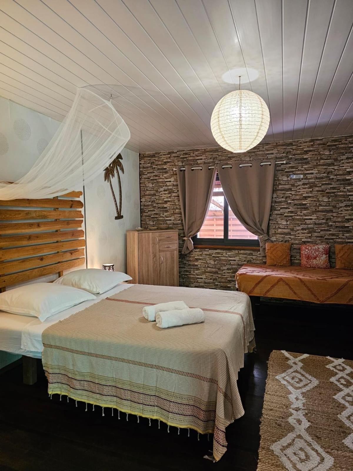 Haapiti Faaora Lodge, Little Paradise מראה חיצוני תמונה